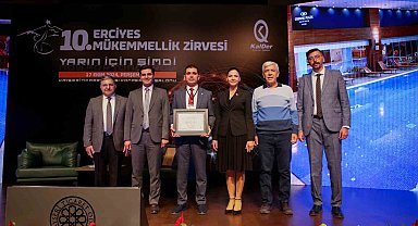 Erciyes Koleji, Avrupa Kalite Yönetimi Vakfı'ndan Ulusal Kalite Hareketi beratı aldı