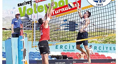 Erciyes'te en havalı voleybol turnuvası