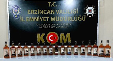 Erzincan'da 17 şişe kaçak içki ele geçirildi
