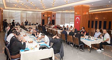 Esenyurt Belediye Başkanı Amatör Spor Kulüpleri Başkanları ile bir araya geldi