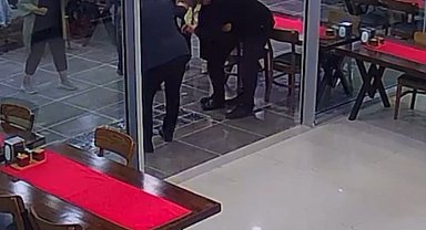 Eski hakem Selçuk Dereli, nefes borusuna yemek kaçan kadını 'Heimlich' manevrasıyla kurtardı