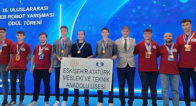 Eskişehir'deki lisede tasarlanan robot dünya birinciliğini getirdi