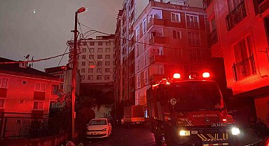 Eyüpsultan'da elektrik direği havai fişek gibi patladı