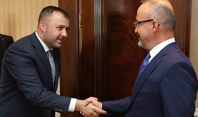 Ezine Belediye Başkanı Yüksel'den Bakan Yardımcısı Turan'a ziyaret