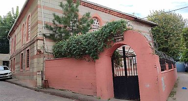 Fatih'te akıllara durgunluk veren olay: Cenaze namazında tabuttan ses geldi, cemaat şoka girdi