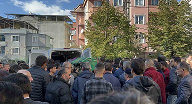 Feci kazada hayatını kaybeden 16 yaşındaki Zeynep toprağa verildi