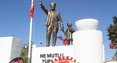 Fethiye'de 29 Ekim'in 101. yılı törenle kutlanıyor