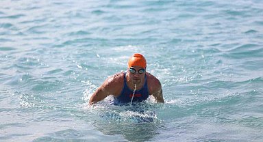 Fethiye'de Açık Su Yüzme Yarışı büyük ilgi gördü