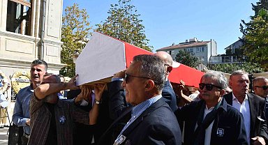 Gazeteci Güneri Cıvaoğlu son yolculuğuna uğurlandı