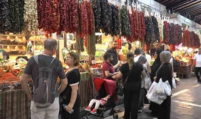 Gaziantep'te kışlık lezzetler tezgahlardaki yerini aldı