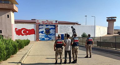 Gaziantep'te terör sempatizanına jandarma baskını