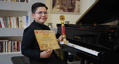 Gaziantepli 12 yaşındaki Hamit, piyanoda dünya birincisi oldu