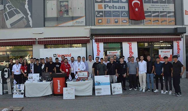 Geleceğin elektrikçi ustalarına sektördeki yenilikler tanıtıldı