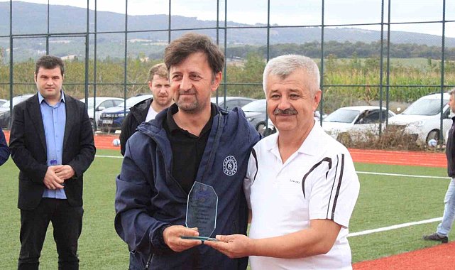 Gönen'de yeni spor tesisleri törenle hizmete açıldı