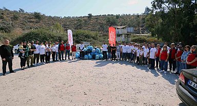 Güllük Lagünü'nde çevre temizliği