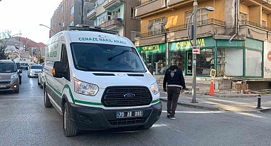 Haber alınamayan yaşlı adam evinde ölü bulundu