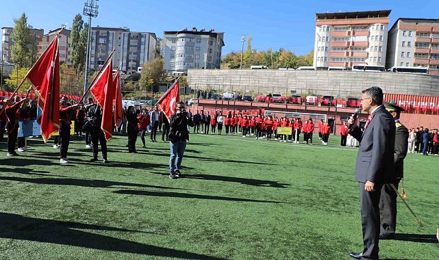 Hakkari'de Cumhuriyet Bayramı coşkusu