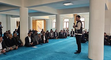 Hakkari'de din görevlilerine seminer verildi