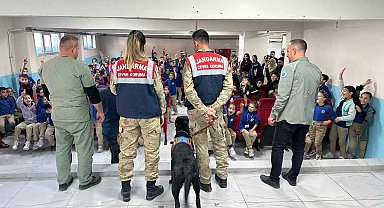 Hakkâri'de öğrencilere hayvan sevgisi anlatıldı