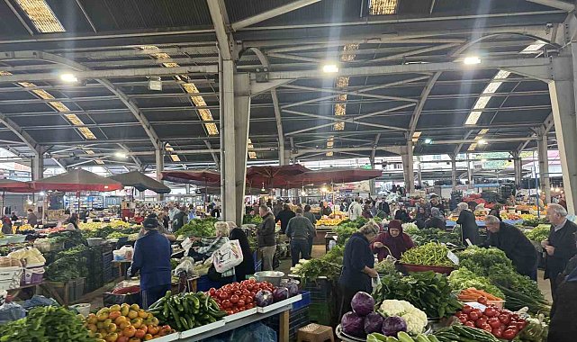 Halk pazarında fiyatların yüksek olması ilgiyi düşürdü