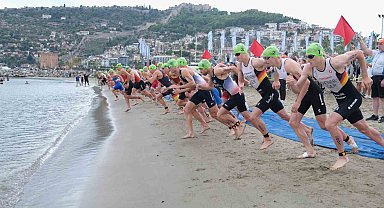 Halk Triatlonu 33. Alanya Uluslararası Triatlon Yarışması'yla geri dönüyor