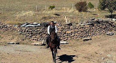 Hamur Kaymakamı Mahir, köy ziyaretlerine devam ediyor