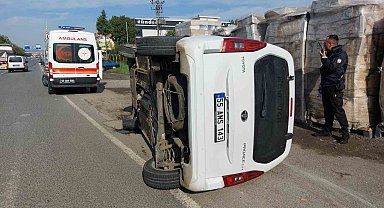Hastaneye giderken kaza geçirdiler: 2 yaralı