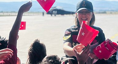 Helikopter Filo Komutanlığı öğrencileri ağırladı