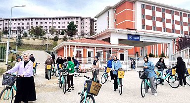 Hem doğa turu hem doğa temizliği