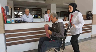 Hem oku hem çalış: Refakatçi öğrencilere aylık 4 bin 250 lira maaş