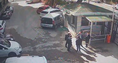 HSK Müfettişi Mehmet Aslan'ın bıçaklandığı anlar kamerada