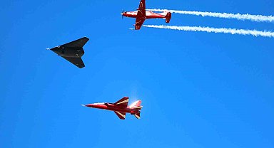 Hürkuş, Hürjet ve ANKA-III'den kol uçuşu