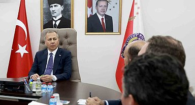 İçişleri Bakanı Yerlikaya: "Kadınlara şiddet uygulamaya kalkanlara, onların huzuruna kast edenlere rahat nefes aldırmayacağız"