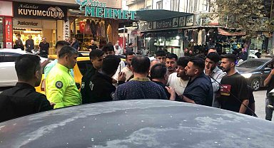 İki grup arasında çıkan kavgaya polisler müdahale etti