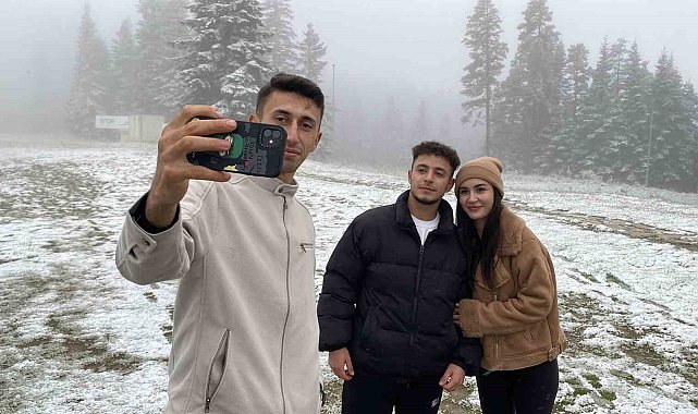 Ilgaz Dağı'na mevsimin ilk karı düştü