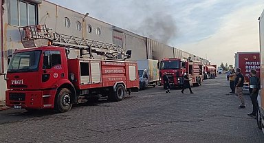 İmalat fabrikasının deposunda çıkan yangın söndürüldü