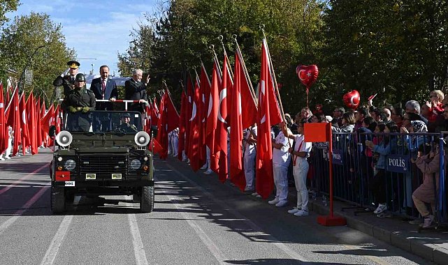 Isparta'da Cumhuriyetin 101'inci yılı coşkuyla kutlandı