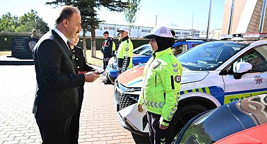 Isparta'da emniyet ve jandarma teşkilatına 11 araç
