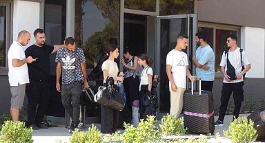 İsrail'in saldırılarından kaçanları taşıyan 5. gemi de geldi