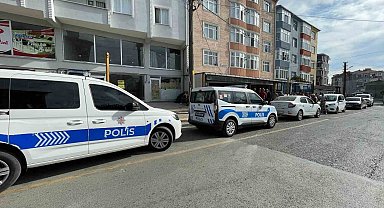 İşten döndü, eşini ölü olarak buldu