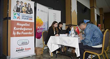 İşveren ile işçi Esenyurt İstihdam fuarında buluştu