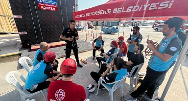 İtfaiyeden UMKE'ye iple erişim eğitimi