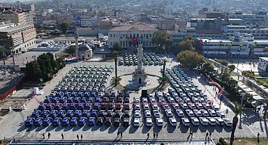 İzmir'de emniyet ve jandarmaya 688 yeni araç