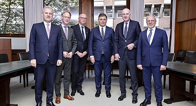 İZTO'dan Bremen'e proje yağmuru