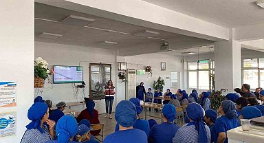 Jandarma ekipleri Sökeli kadınları bilgilendirdi