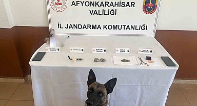 Jandarma zehir tacirlerine geçit yok