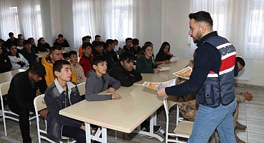 Jandarmadan 'siber farkındalık' eğitimi