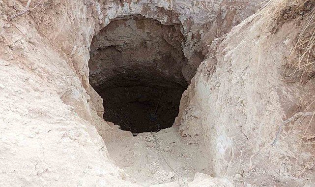 Jandarmadan kaçak kazı yapanlara suçüstü: 4 gözaltı