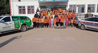 Jandarmadan öğrencilere güvenli okul eğitimi