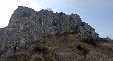 Kaçak kazı yapanlar muhtara takıldı